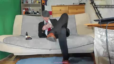 Virg Lszl online show from February 2025 11:53:01 PM