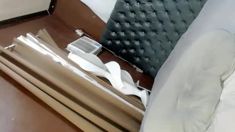 EVA GLASSCOTT online show from January 2025 10:20:01 AM