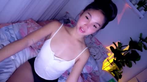 temptessa20 online show from November 2025 04:08:02 PM