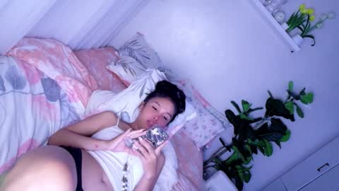 temptessa20 online show from November 2025 04:31:02 PM