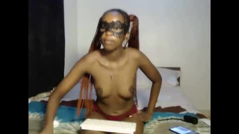 tempting_vibe online show from May 2026 07:11:02 PM