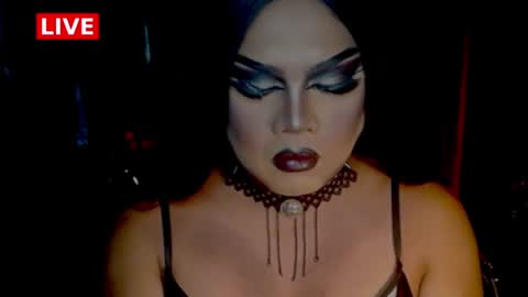 Snapshot of temptress_cocoxxx chatting on June 2026 01:50:01 AM Mistress Coco online show from June 2026 01:50:01 AM