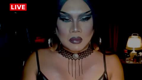Snapshot of temptress_cocoxxx chatting on June 2026 02:43:02 AM Mistress Coco online show from June 2026 02:43:02 AM