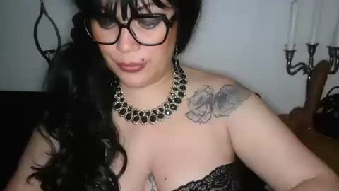 talia i m  french girl online show from January 2025 04:55:02 PM