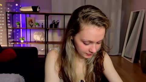 Snapshot of tender__beauty chatting on April 2026 05:54:01 PM Hey Im Aneta online show from April 2026 05:54:01 PM