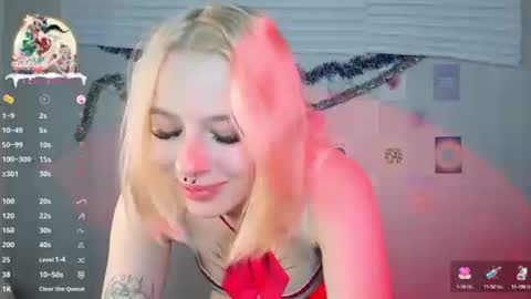  Sue  online show from December 2024 01:39:02 PM