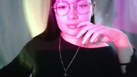 Snapshot of tendre_amelia chatting on April 2026 04:34:01 AM tendre_amelia online show from April 2026 04:34:01 AM