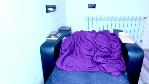 Snapshot of tenebrise chatting on October 2025 04:05:02 AM Kira online show from October 2025 04:05:02 AM