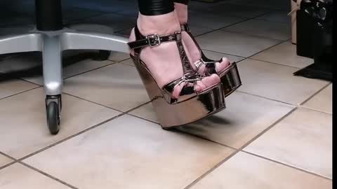 teninchheels online show from December 2024 05:14:01 PM