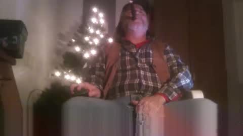 Snapshot of tennredneck chatting on December 2024 04:55:02 AM Tennredneck online show from December 2024 04:55:02 AM