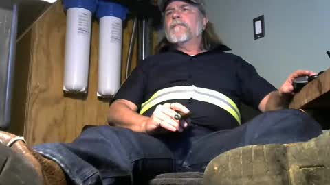 Snapshot of tennredneck chatting on March 2025 02:06:02 AM Tennredneck online show from March 2025 02:06:02 AM