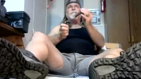 Snapshot of tennredneck chatting on June 2026 01:52:02 AM Tennredneck online show from June 2026 01:52:02 AM