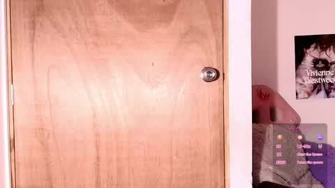 Terra Elowen online show from October 2025 11:24:01 AM