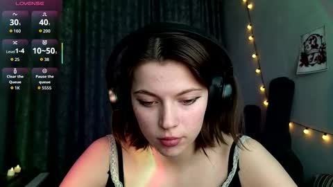 Snapshot of terranaufzinger chatting on February 2026 08:31:01 AM Anny Simpson online show from February 2026 08:31:01 AM