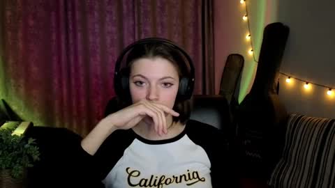 Snapshot of terranaufzinger chatting on February 2026 08:40:02 PM Anny Simpson online show from February 2026 08:40:02 PM