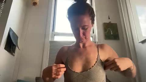 Terra Worship Findomme online show from October 2025 06:03:02 PM