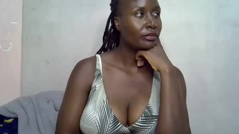 terriam online show from December 2025 06:48:01 PM