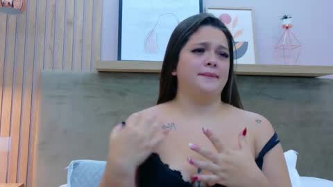 tessa stones online show from October 2025 05:54:02 AM