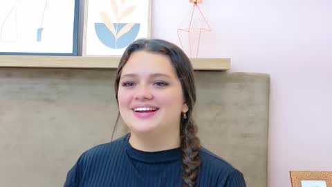 Snapshot of tessa_stones chatting on December 2025 03:12:01 AM tessa stones online show from December 2025 03:12:01 AM