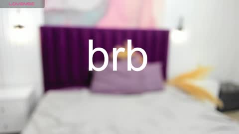 Tessa 3 online show from February 2025 11:33:02 AM