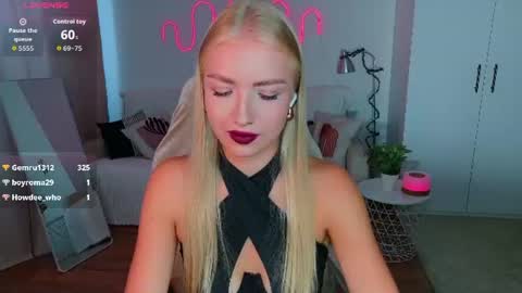 Snapshot of tessahamilton chatting on July 2026 12:07:01 PM TessaHamilton online show from July 2026 12:07:01 PM