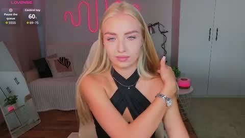 Snapshot of tessahamilton chatting on July 2026 11:06:02 AM TessaHamilton online show from July 2026 11:06:02 AM