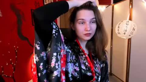 Tessa online show from September 2025 05:28:02 AM