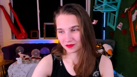 Tessa online show from September 2025 05:32:01 AM