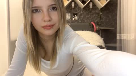 tessiebe online show from February 2026 02:17:02 PM