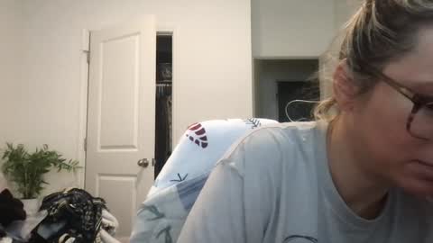 Daphne Summers online show from October 2025 03:09:02 PM