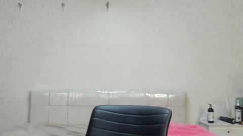 teylor creed online show from February 2025 07:16:02 PM