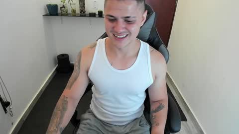 Teylor Fel online show from February 2025 12:52:02 AM