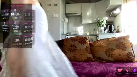 Snapshot of teylor_l chatting on November 2025 01:45:01 PM Teylor online show from November 2025 01:45:01 PM