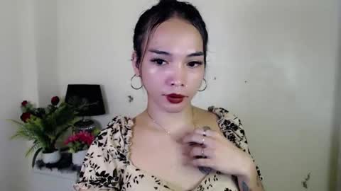 Snapshot of tgirl_jasmine1 chatting on February 2026 10:28:01 PM Vanessa online show from February 2026 10:28:01 PM