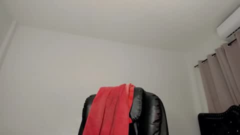 Snapshot of tgirl_luna69 chatting on May 2026 10:00:01 AM Luna online show from May 2026 10:00:01 AM