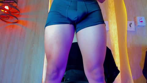 Snapshot of thaddeus_king chatting on February 2025 10:43:01 PM thaddeus king online show from February 2025 10:43:01 PM