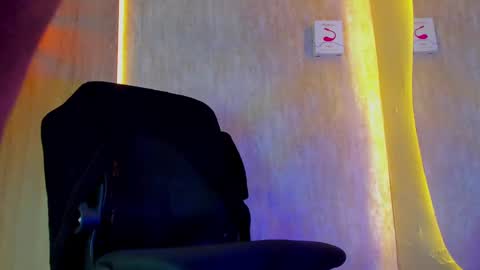 Snapshot of thaddeus_king chatting on February 2025 11:51:02 PM thaddeus king online show from February 2025 11:51:02 PM