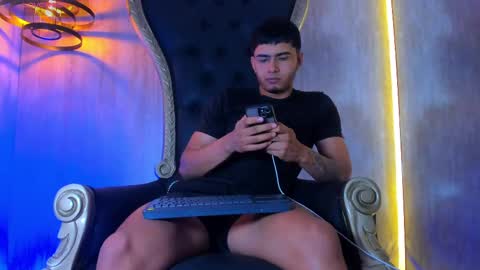 Snapshot of thaddeus_king chatting on September 2025 12:10:02 AM thaddeus king online show from September 2025 12:10:02 AM