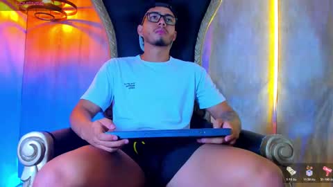 Snapshot of thaddeus_king chatting on November 2025 10:53:02 PM thaddeus king online show from November 2025 10:53:02 PM