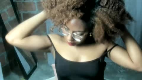 thaimy_ online show from July 2026 02:29:02 AM