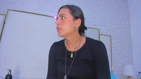 Snapshot of thalia888_ chatting on February 2026 07:12:01 PM thalia888_ online show from February 2026 07:12:01 PM