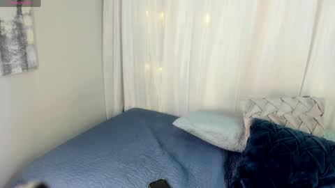 Snapshot of thalia_ecos chatting on May 2026 06:38:01 PM thalia_ecos online show from May 2026 06:38:01 PM