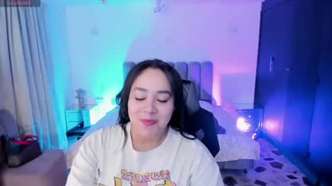 Snapshot of thaliabrooks_ chatting on June 2026 05:10:01 AM Thalia online show from June 2026 05:10:01 AM