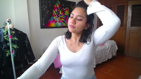 Snapshot of thaliacooper chatting on December 2024 06:09:02 PM online show from December 2024 06:09:02 PM