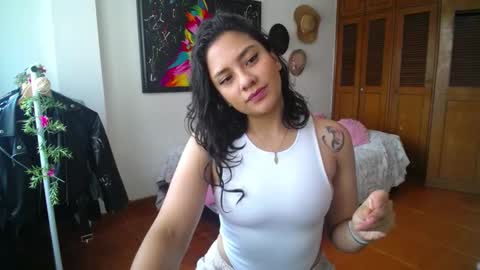 Snapshot of thaliacooper chatting on December 2024 06:53:02 PM online show from December 2024 06:53:02 PM