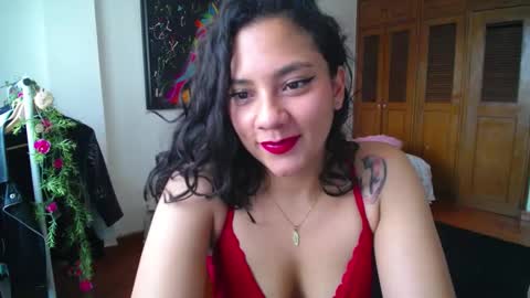 Snapshot of thaliacooper chatting on December 2024 07:17:02 PM online show from December 2024 07:17:02 PM