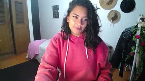 Snapshot of thaliacooper chatting on January 2025 11:22:01 PM online show from January 2025 11:22:01 PM