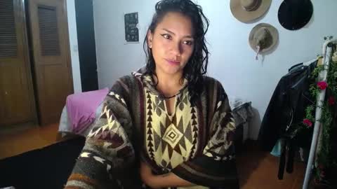 Snapshot of thaliacooper chatting on February 2025 11:21:02 PM online show from February 2025 11:21:02 PM