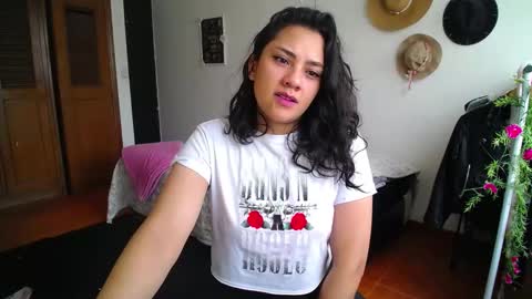 Snapshot of thaliacooper chatting on February 2025 05:20:01 PM online show from February 2025 05:20:01 PM