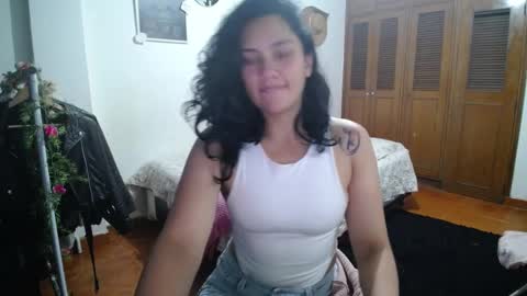 Snapshot of thaliacooper chatting on March 2025 05:20:01 AM online show from March 2025 05:20:01 AM